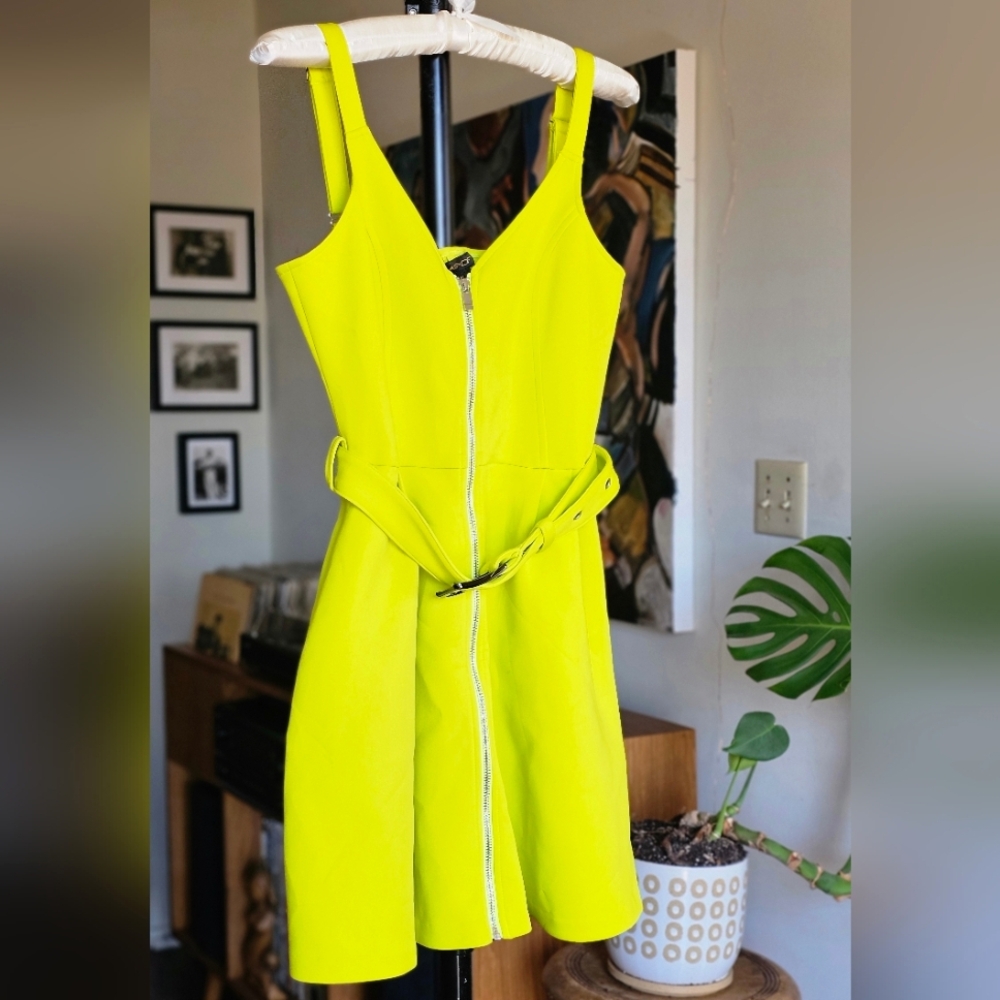 AS by DF Leanne Dress Sorrento Lime Neoprene Party Cocktail Statement NWT - Picture 2 of 10